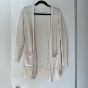 Old navy sweater